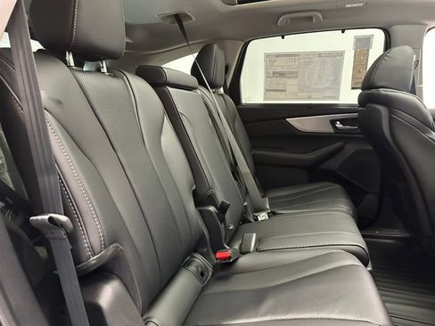 Used 2023 Acura MDX SH-AWD w/ Technology Package image 12