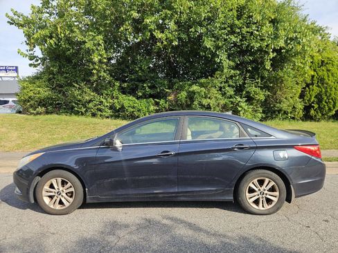 Used 2013 Hyundai Sonata GLS w/ Popular Equipment Pkg FWD image 2