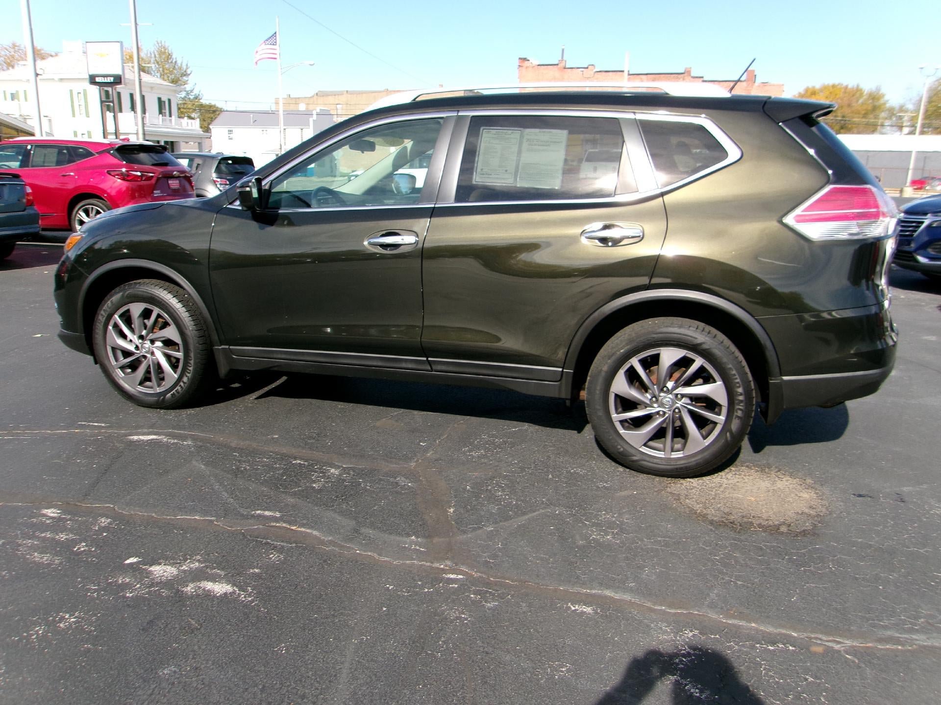 Used 2016 Nissan Rogue SL w/ SL Premium Package AWD/4WD image 2