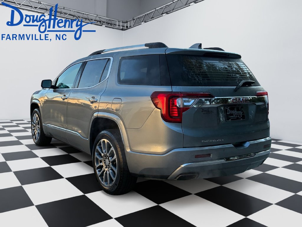 Used 2023 GMC Acadia Denali w/ Denali Technology Package FWD image 3