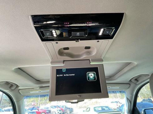 Used 2017 Chevrolet Tahoe Premier image 13