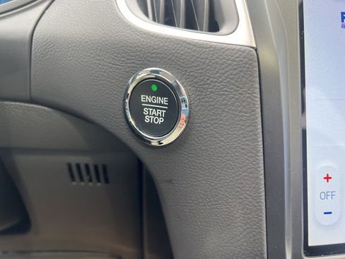 Used 2024 Ford Edge SEL w/ Convenience Package AWD/4WD image 23