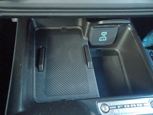 New 2025 Ford Bronco 4-Door image 30