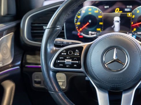 Used 2021 Mercedes-Benz GLS 450 4MATIC image 30