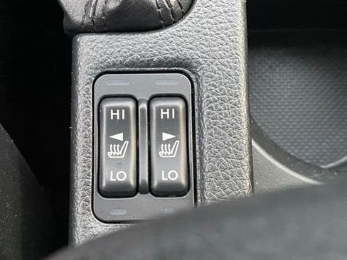 Used 2013 Subaru Impreza 2.0i Sport Premium image 16