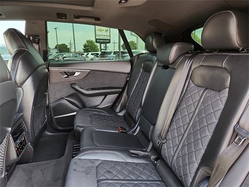 Used 2023 Audi SQ8 Premium Plus w/ Executive Package image 10