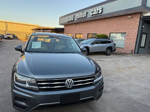 Used 2020 Volkswagen Tiguan S image 8
