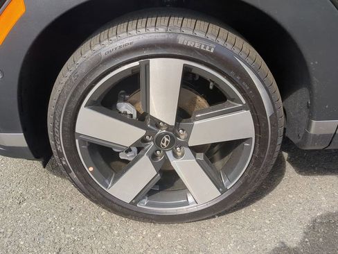 Used 2024 Hyundai Santa Fe Limited image 9