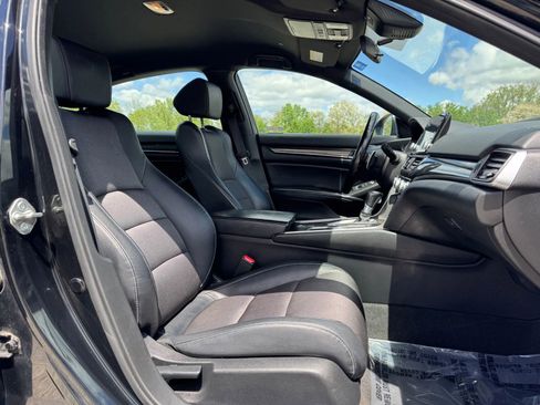 Used 2018 Honda Accord Sport image 21