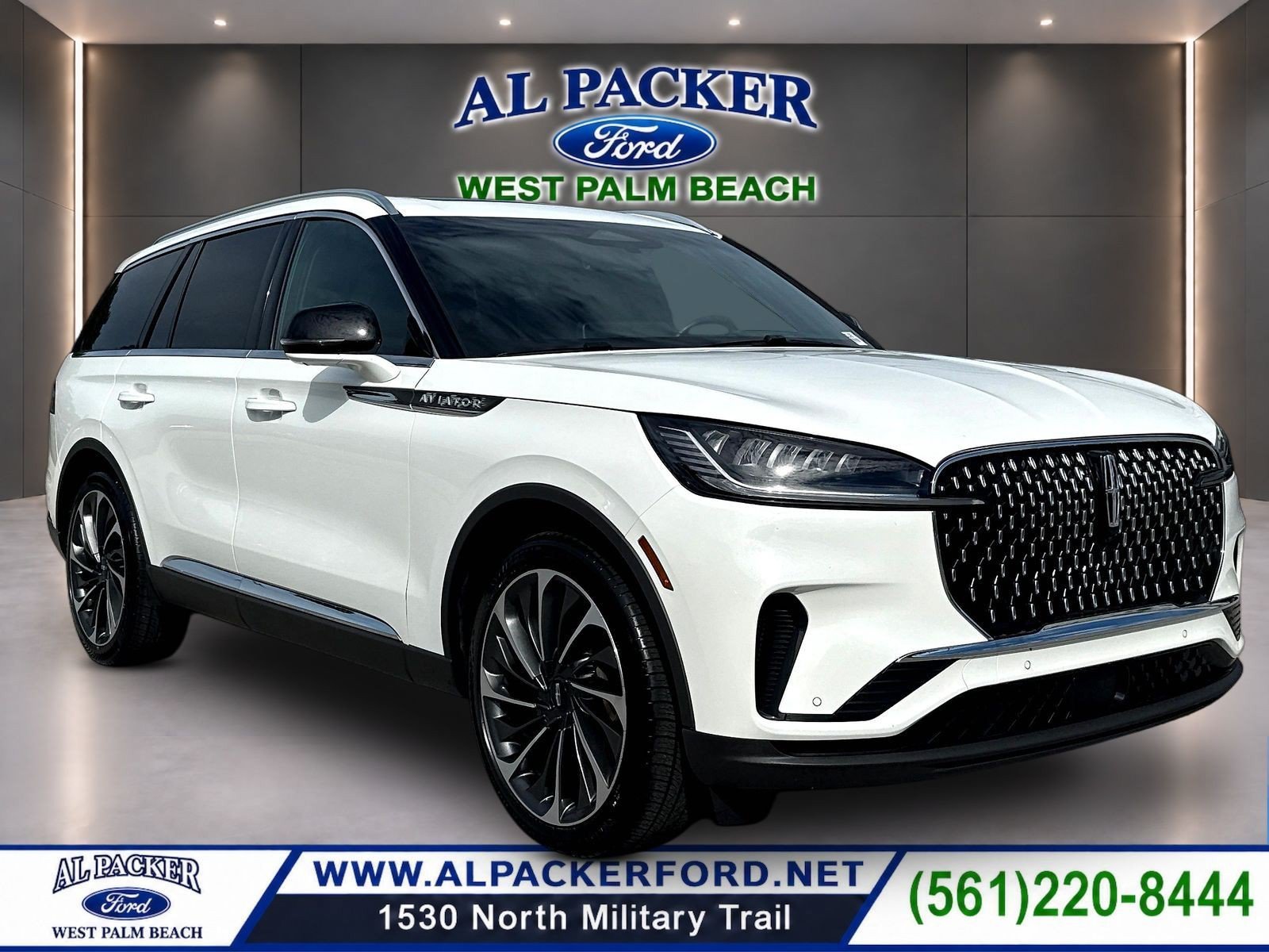 Used 2025 Lincoln Aviator Reserve RWD image 3