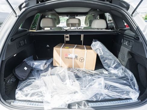 New 2026 Mercedes-Benz GLC 350e 4MATIC image 11