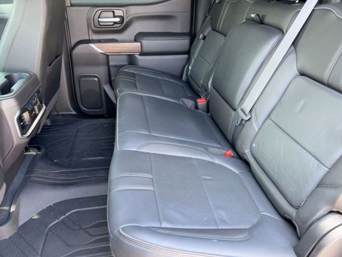 Certified 2020 Chevrolet Silverado 1500 High Country w/ Technology Package image 24