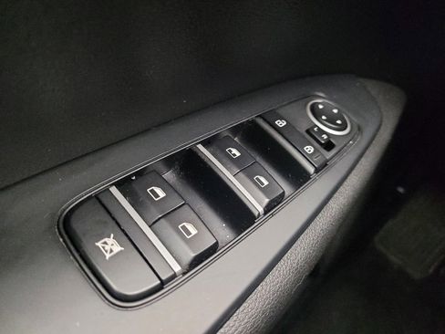 Used 2020 Kia Forte LXS FWD image 27