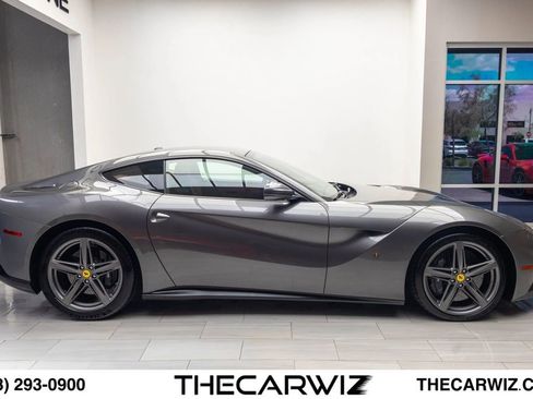 Used 2016 Ferrari F12 Berlinetta RWD image 32