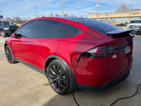 Used 2021 Tesla Model X Long Range Plus image 15