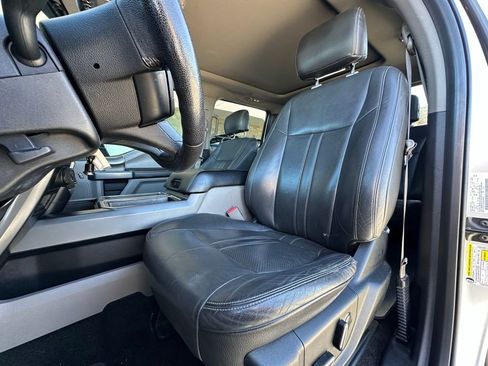 Used 2016 Ford F150 XLT w/ Equipment Group 302A Luxury image 6