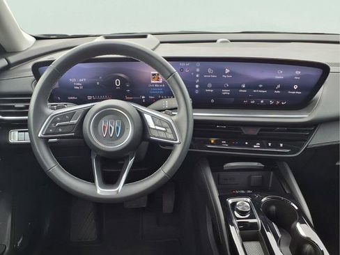 Certified 2025 Buick Envision Preferred AWD/4WD image 4