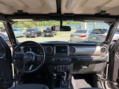Used 2020 Jeep Wrangler Unlimited Sport S image 30
