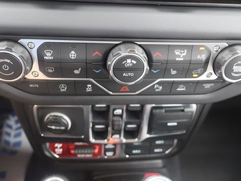 New 2026 Jeep Wrangler Unlimited Rubicon AWD/4WD image 23