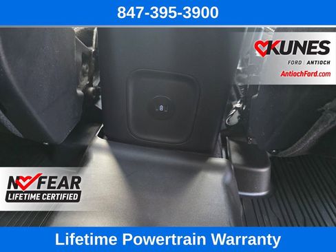 Certified 2025 Ford Escape Platinum w/ Premium Technology Package image 35