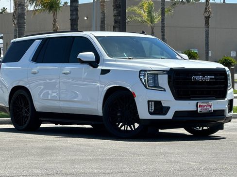 Used 2022 GMC Yukon SLE w/ Gmc Pro Safety Plus Package RWD image 2