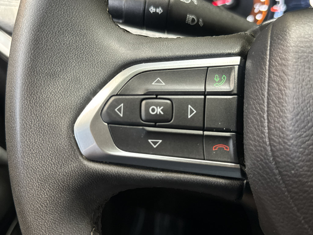 Used 2024 Jeep Compass Latitude AWD/4WD image 22
