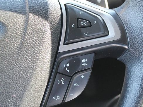 Used 2019 Ford Fusion SE image 24