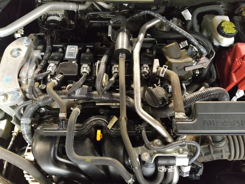 Used 2021 Nissan Sentra SV FWD image 30
