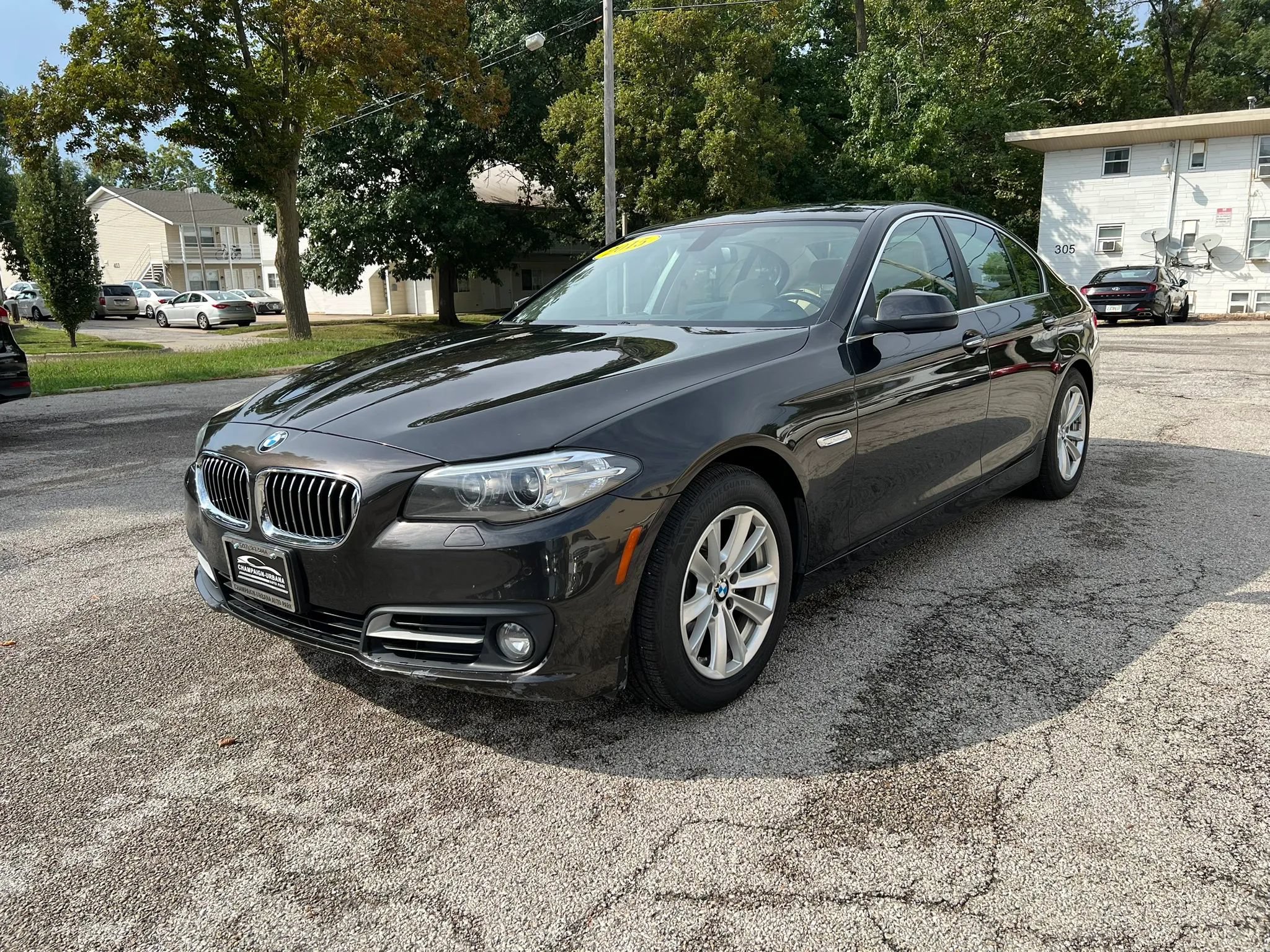Used 2015 BMW 528i xDrive Sedan AWD/4WD image 3