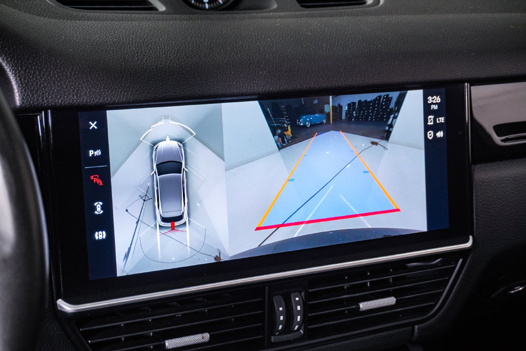 Certified 2023 Porsche Cayenne S AWD/4WD image 23