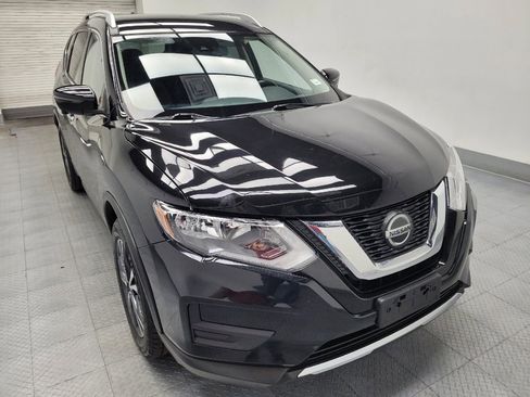 Used 2020 Nissan Rogue SV w/ Premium Package FWD image 14