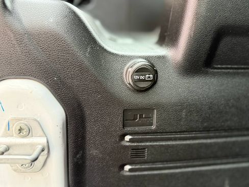 Used 2022 Jeep Wrangler Unlimited Sport AWD/4WD image 28