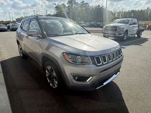 Used 2020 Jeep Compass Limited image 8
