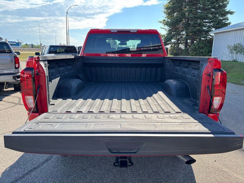 Used 2025 GMC Sierra 2500 Pro w/ Convenience Package image 28