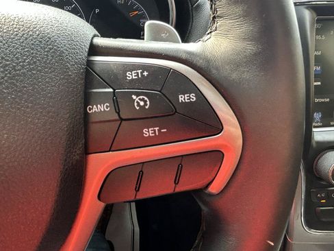 Used 2017 Jeep Grand Cherokee Altitude AWD/4WD image 20