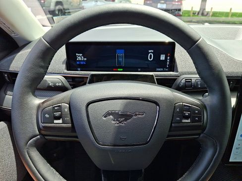 Certified 2021 Ford Mustang Mach-E Premium AWD/4WD image 21