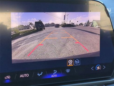 New 2026 Chevrolet Equinox EV LT image 20