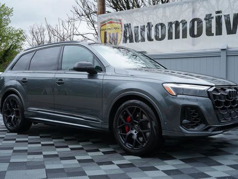 Used 2025 Audi SQ7 Premium Plus AWD/4WD image 3