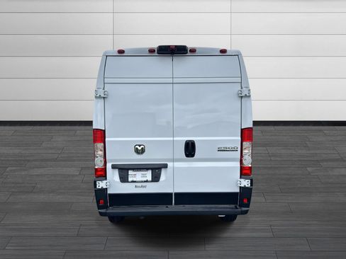 New 2025 RAM ProMaster 2500 w/ Quick Order Package 22G SLT FWD image 5