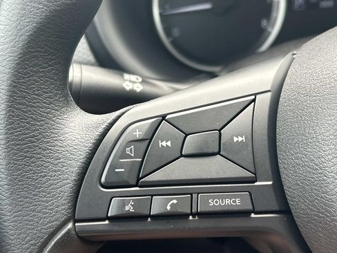 Certified 2025 Nissan Kicks Play S FWD image 27