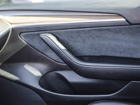 Used 2021 Tesla Model 3 Standard Range Plus RWD image 21