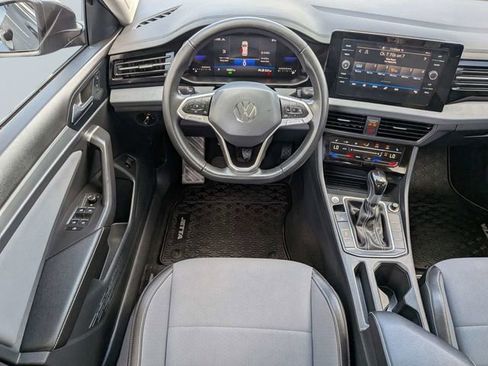 Certified 2026 Volkswagen Jetta SE FWD image 18