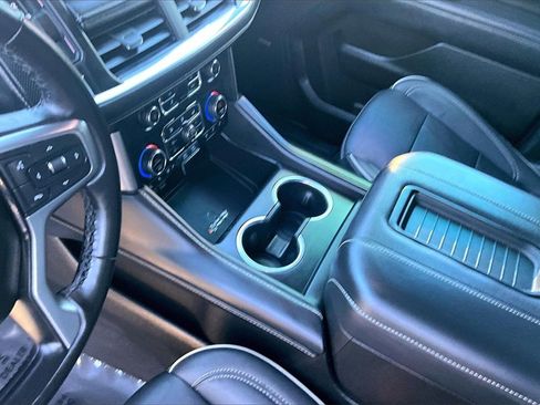 Certified 2023 Chevrolet Suburban Premier image 16