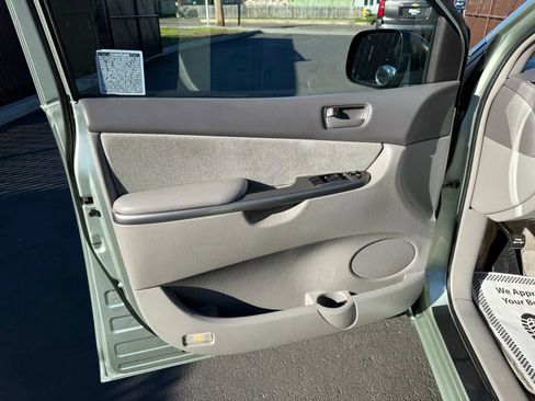 Used 2007 Toyota Sienna LE image 9