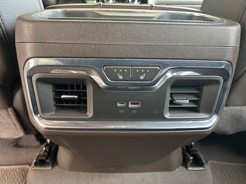 Used 2024 GMC Sierra 2500 Denali AWD/4WD image 15