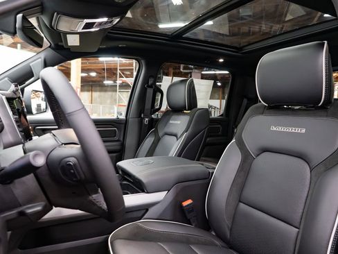New 2026 RAM 1500 Laramie AWD/4WD image 25