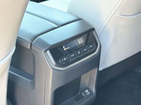 Used 2026 Lexus TX 350 AWD w/ Technology Package image 25