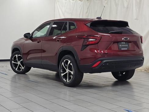 Used 2024 Chevrolet Trax RS FWD image 14