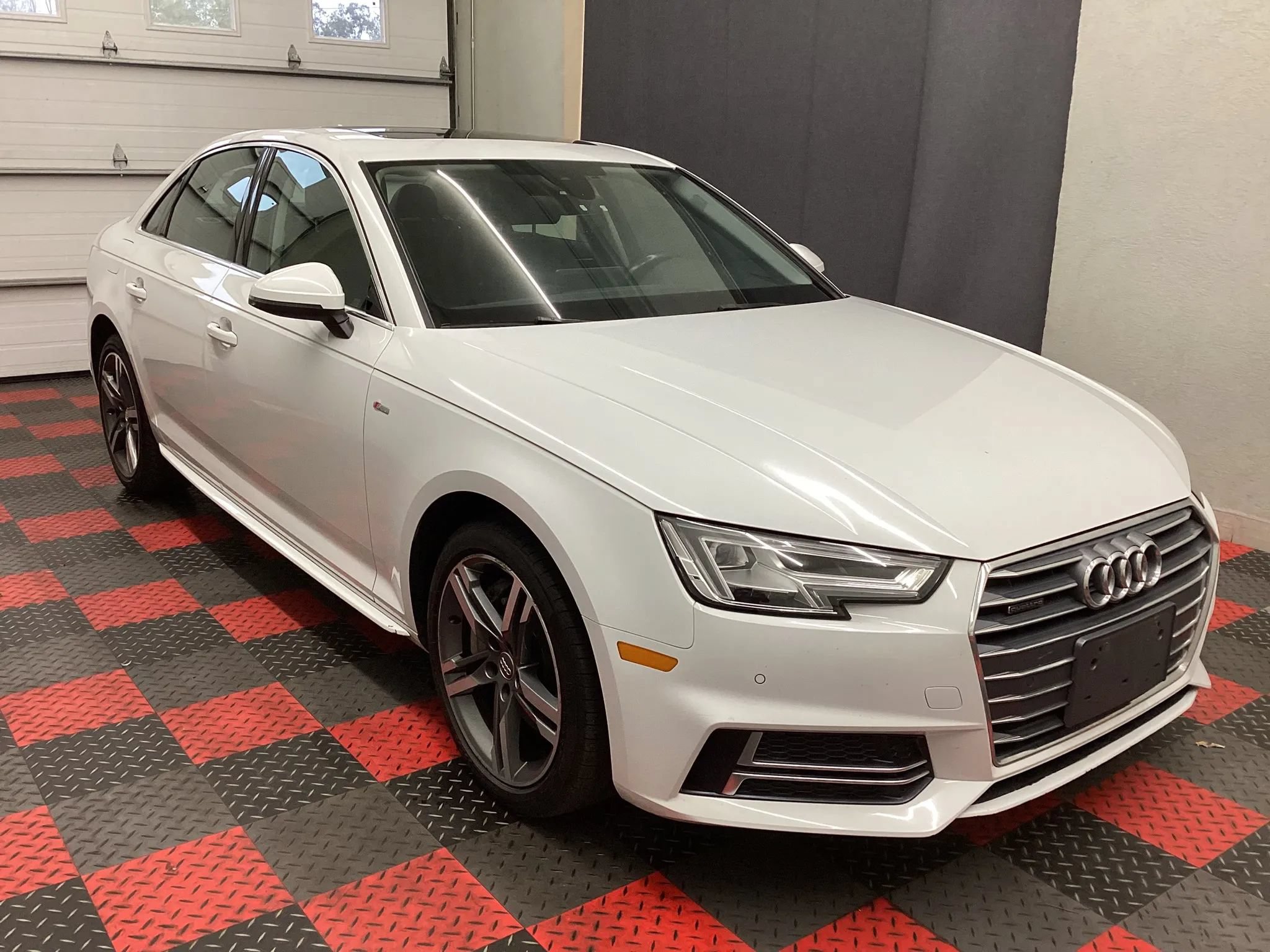 Used 2018 Audi A4 2.0T Premium Plus AWD/4WD image 2