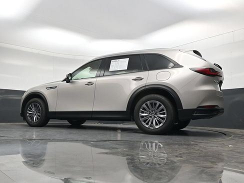 Used 2025 MAZDA CX-90 3.3 Turbo w/ Preferred Package AWD/4WD image 36